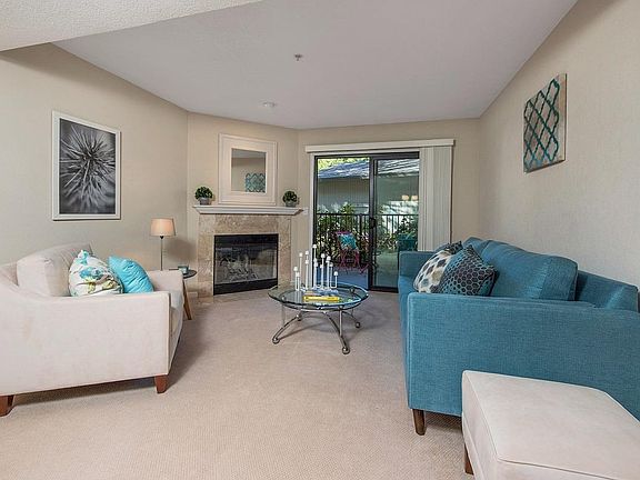 3rd image of 210 Foss Creek Cir APT C