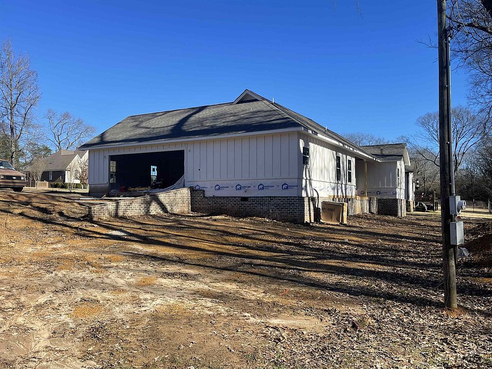 2nd image of 550 Church St Lot 8