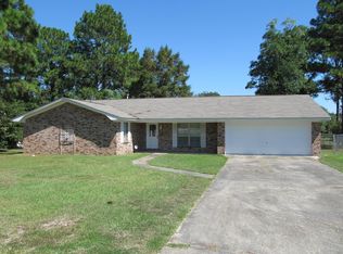 17 Lakewood Dr, Hattiesburg, MS 39402