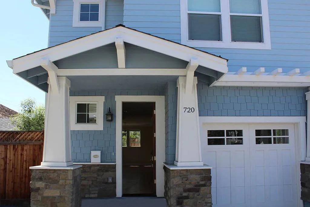 3 bed, 2.0 bath, 2042 sqft, $6,995 — Photo 2