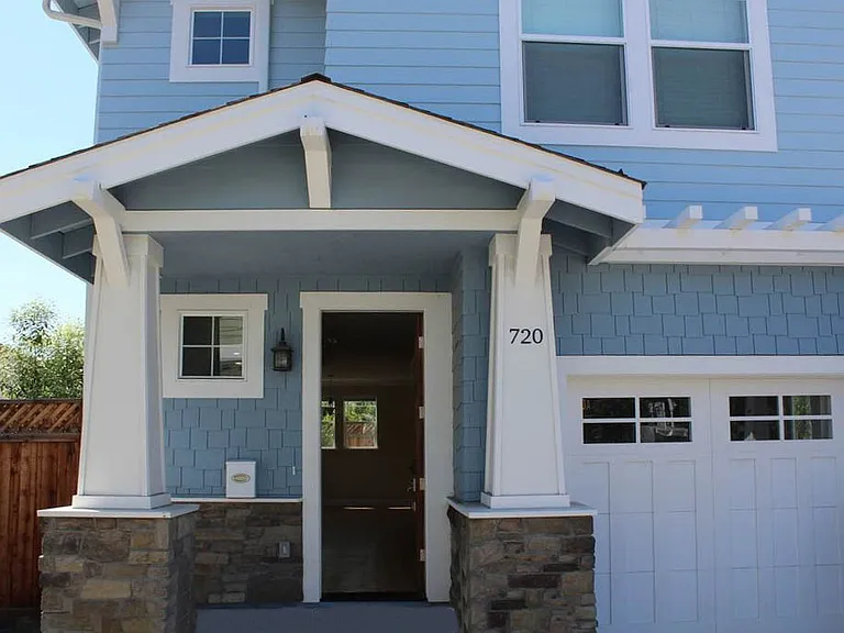 720 Harrison St — Photo 2