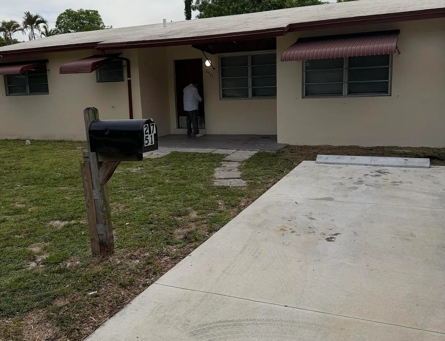 3 bed, 11.0 bath, 1260 sqft, $2,800 — Photo 2