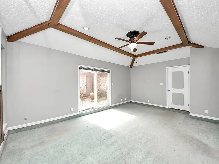 7510 Renmark Ln — Photo 12