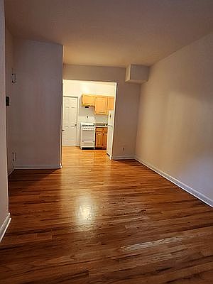 2nd image of 309 W 85th St #1