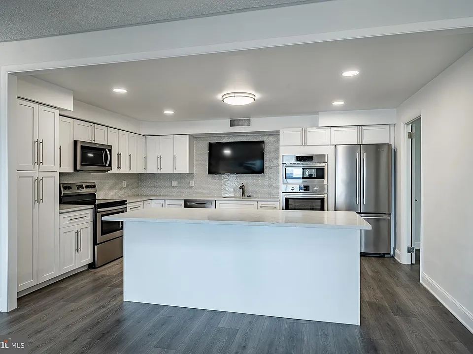 21510 Valley Forge Cir #1510