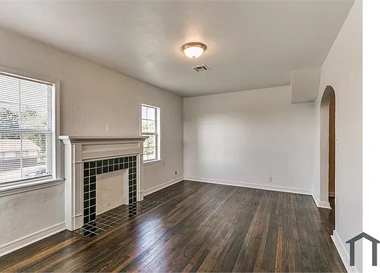 1501 NE Grand Blvd — Photo 3