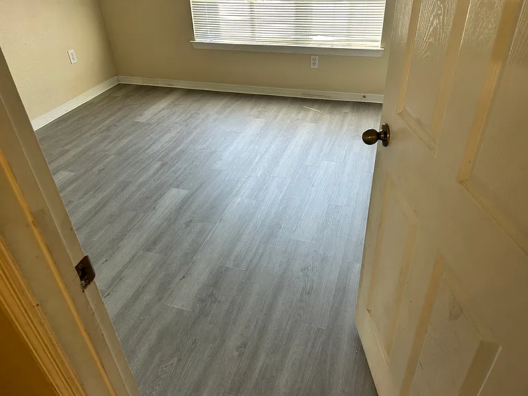 18001 Richmond Place Dr #231 — Photo 4