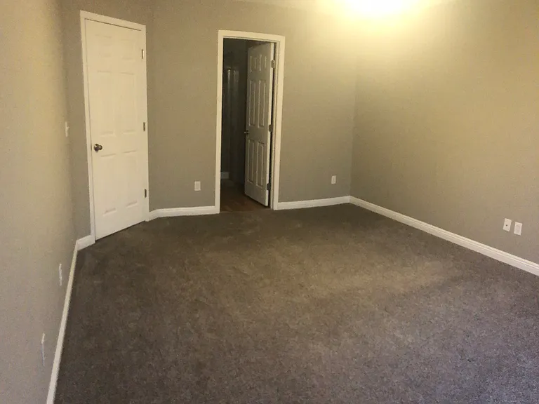 218 W Playground St — Photo 14