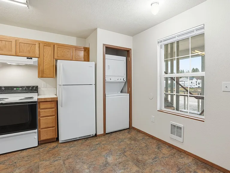 13221 E 31st Ct — Photo 9