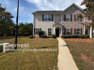 8651 Thomas Ln, Riverdale, GA 30274