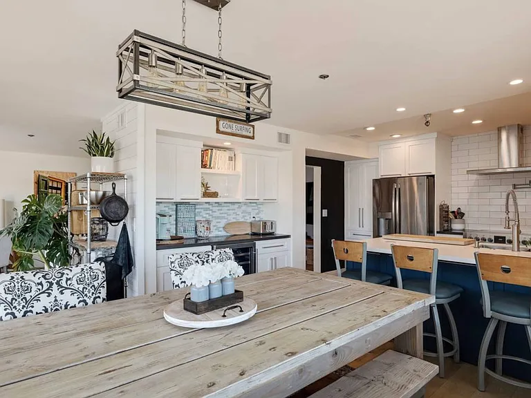230 S Catalina Ave #301 — Photo 9