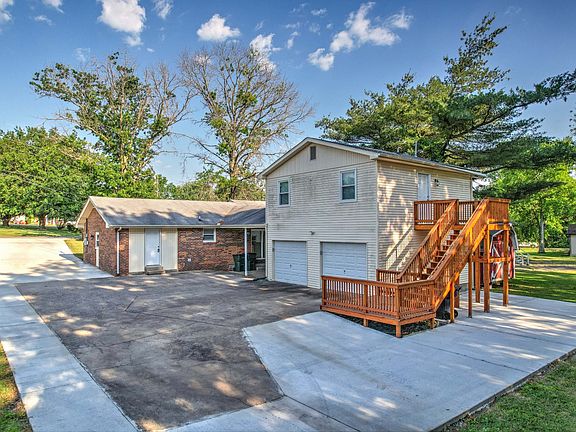 3rd image of 116 Donna Gale Dr