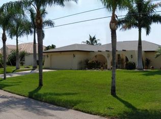 317 SE 33rd Ter, Cape Coral, FL 33904