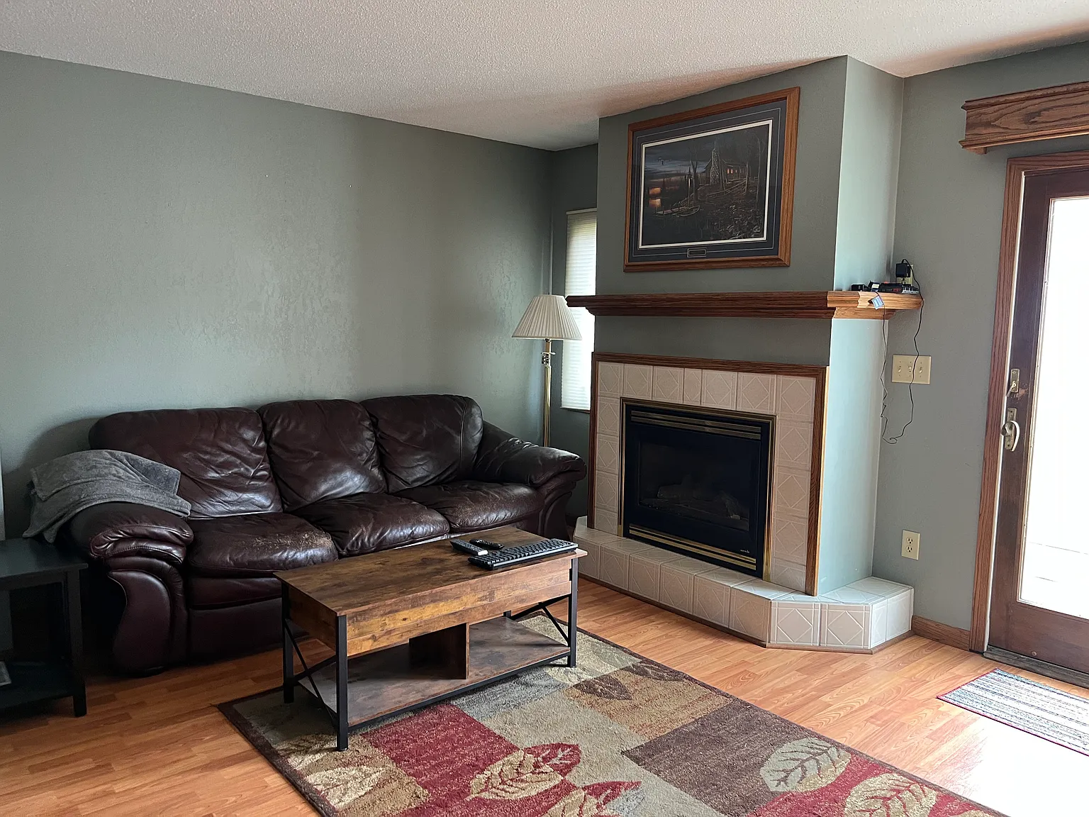 2 bed, 1.5 bath, 1152 sqft, $1,000 — Photo 2