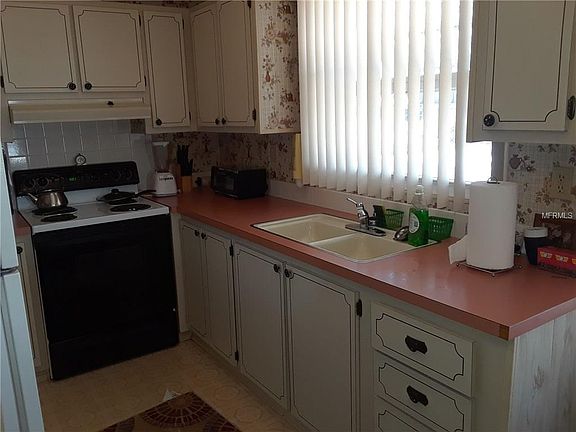 4th image of 344 Center Crest Blvd