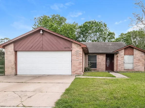 10111 King Ranch Ln, Sugar Land, TX 77498