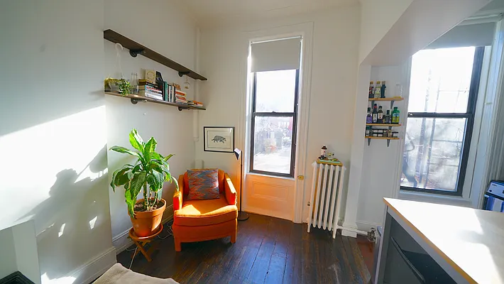 Rented by Dwell Residential Inc | media 32