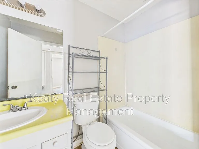 513 Fox Run Ave #1 — Photo 19