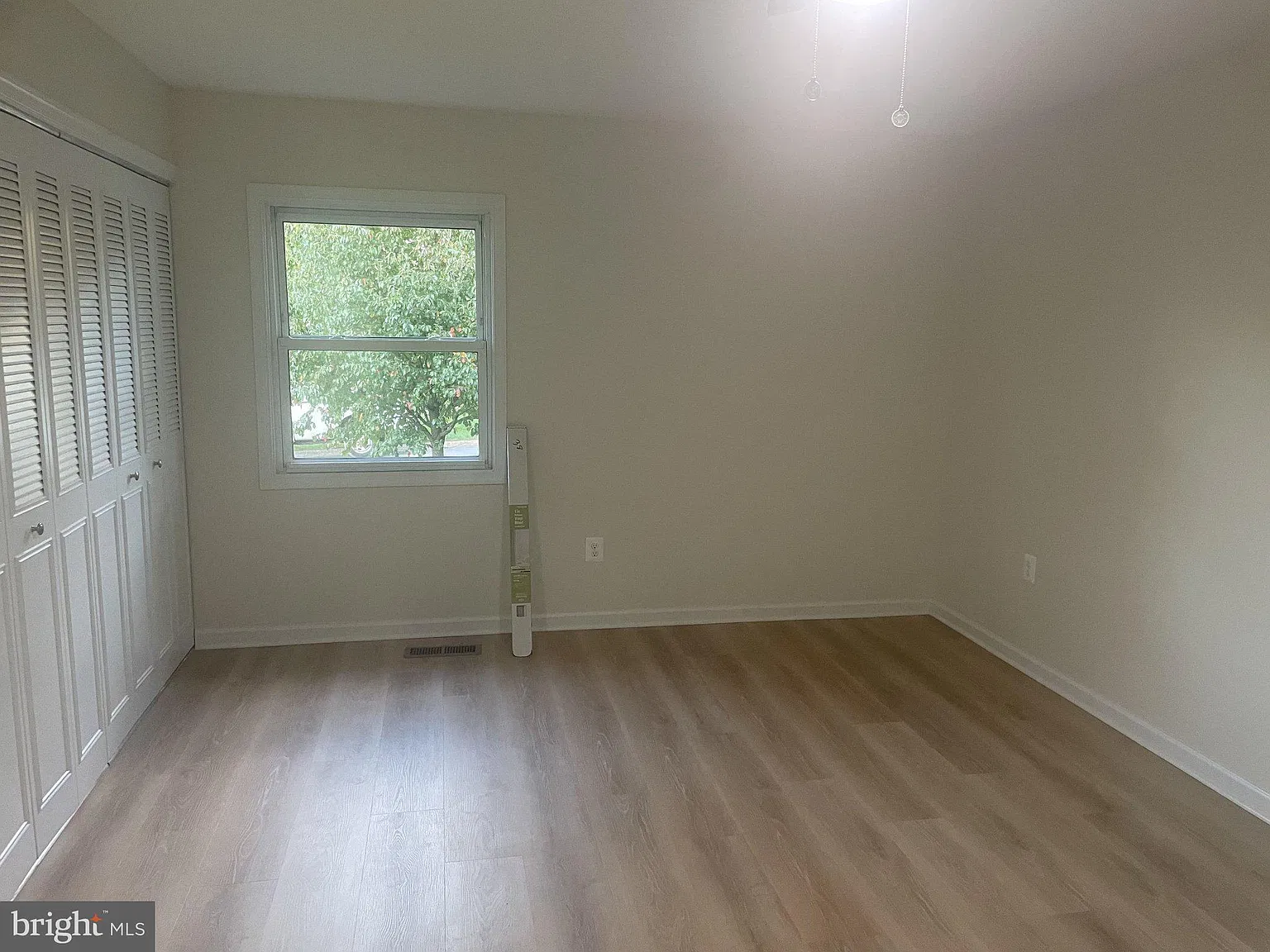 3 bed, 2.0 bath, 1583 sqft, $3,350 — Photo 3