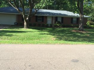 132 Kaye Dr, Madison, MS 39110
