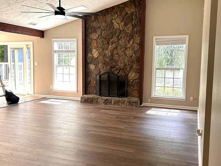 550 Creekwood Xing — Photo 17