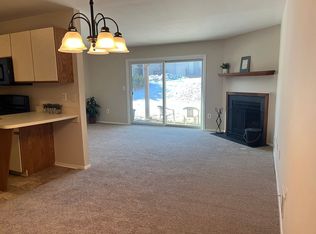 313 Spruce Hills Dr, Glen Gardner, NJ 08826