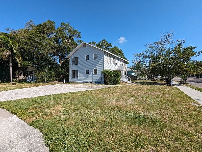 1st image of 2727 49th St S APT 1