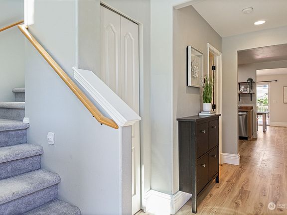 3rd image of 11803 2nd Street SE