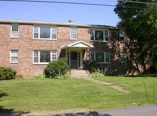 12 Cottage Grove Ave APT 4, South Burlington, VT 05403