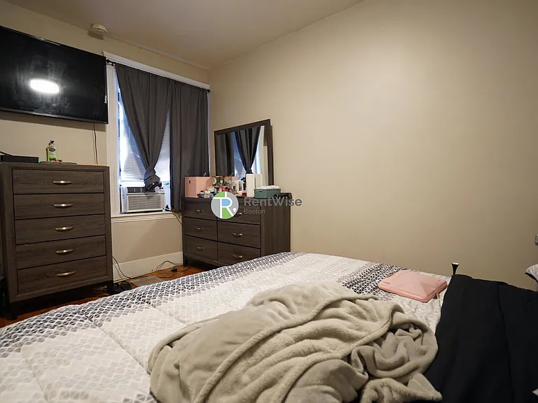 56 Gardner St #15 — Photo 7