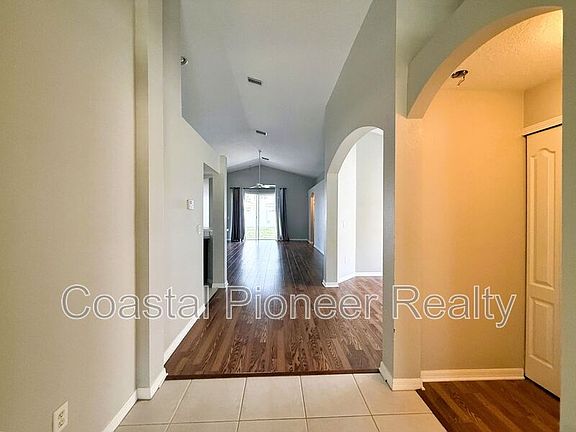 4th image of 2345 Roanoke Springs Dr