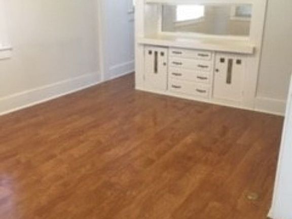 3rd image of 628 W Olive Ave #8993237