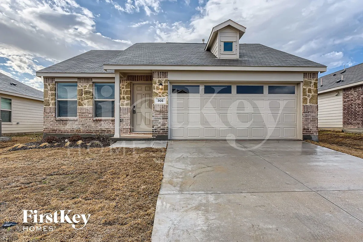 Building Photo - 305 Dry Canyon Way