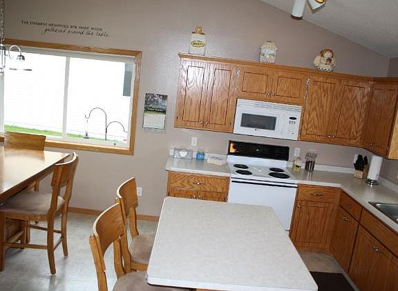 5th image of 1741 Peach Dr NE