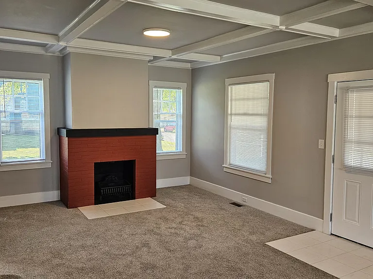 402 S Adams St — Photo 24