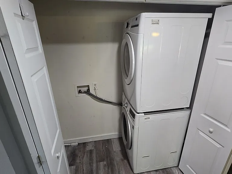 96 Locust Ct — Photo 21