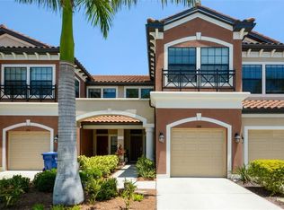 296 Crew Ct, Sarasota, FL 34243