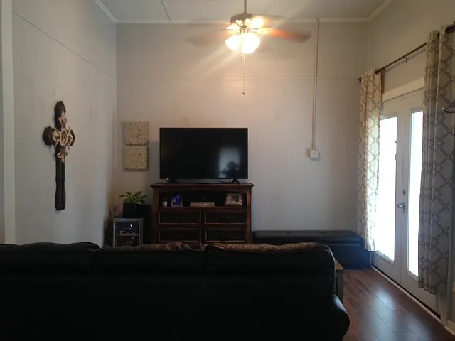 Building Photo - 319 Stewart St #B