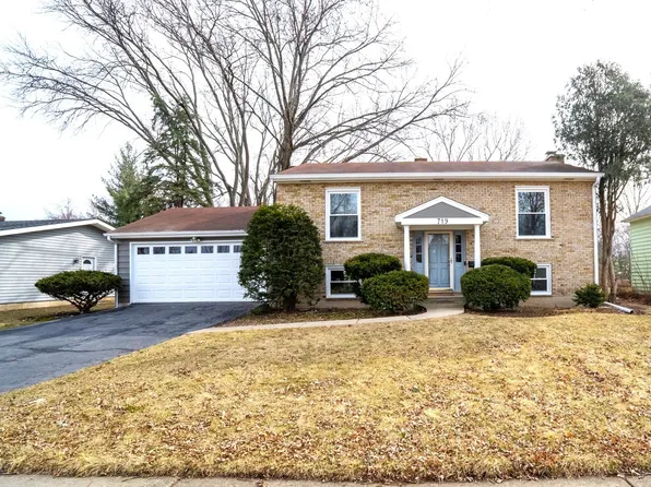 719 Webster St, Algonquin, IL 60102