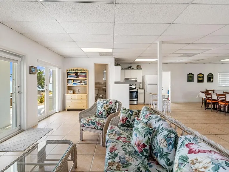 601 Cuda Ln — Photo 38