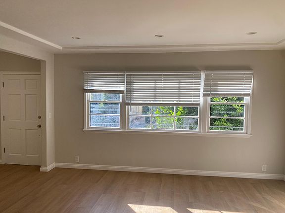 3rd image of 208 S Detroit St #208