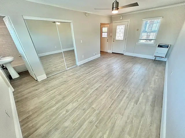 Studio, 500 sqft, $1,675 — Photo 3
