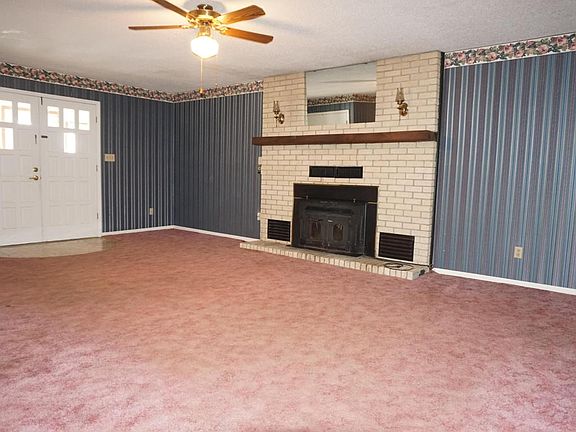 3rd image of 523 County Road 8500