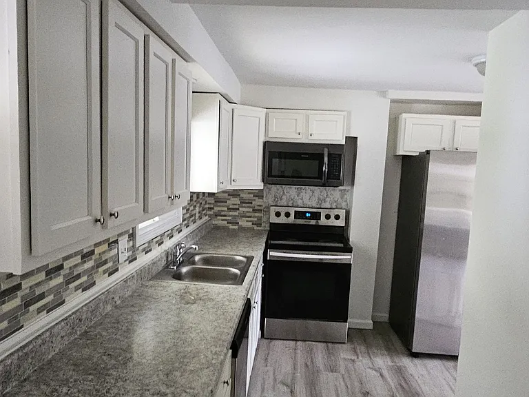 14 Church St #14 — Photo 6