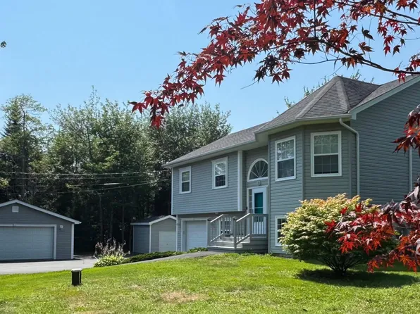 439 Newbury Rd, Halifax, NS B4B 0C6