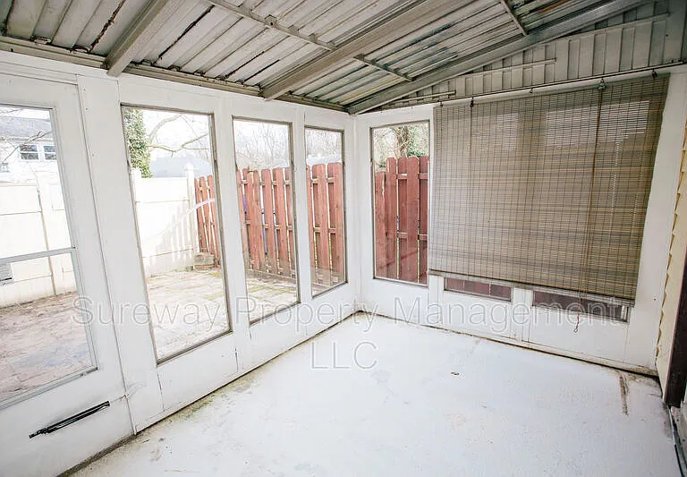 16 Radnor Ct — Photo 29