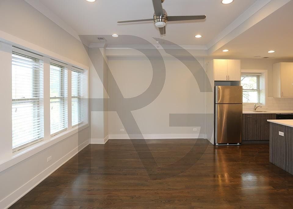 1st image of 2624 N Rockwell St #2R