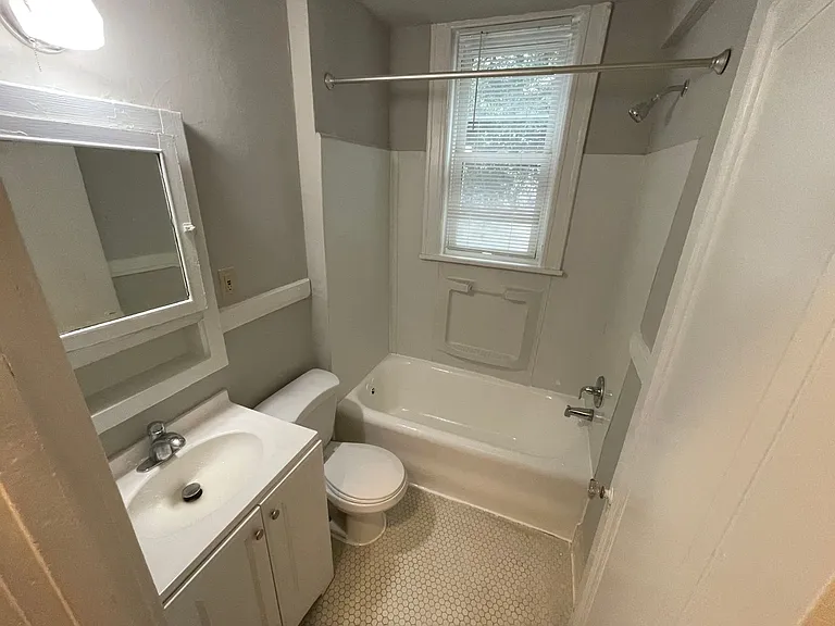 Belvedere House Apartments — Photo 4