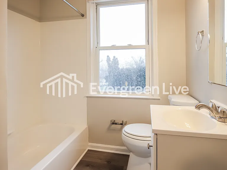 1118 Newfield Rd — Photo 10
