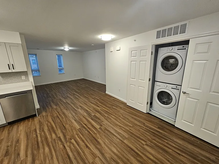 Clinton Lofts — Photo 15